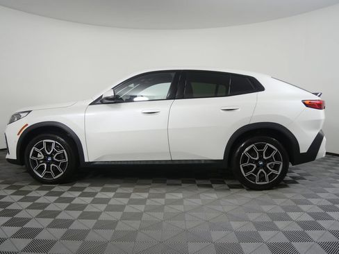 Certified 2026 BMW X2 xDrive28i AWD/4WD image 6