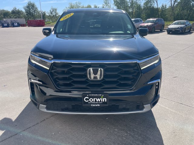 Used 2025 Honda Pilot EX-L image 8