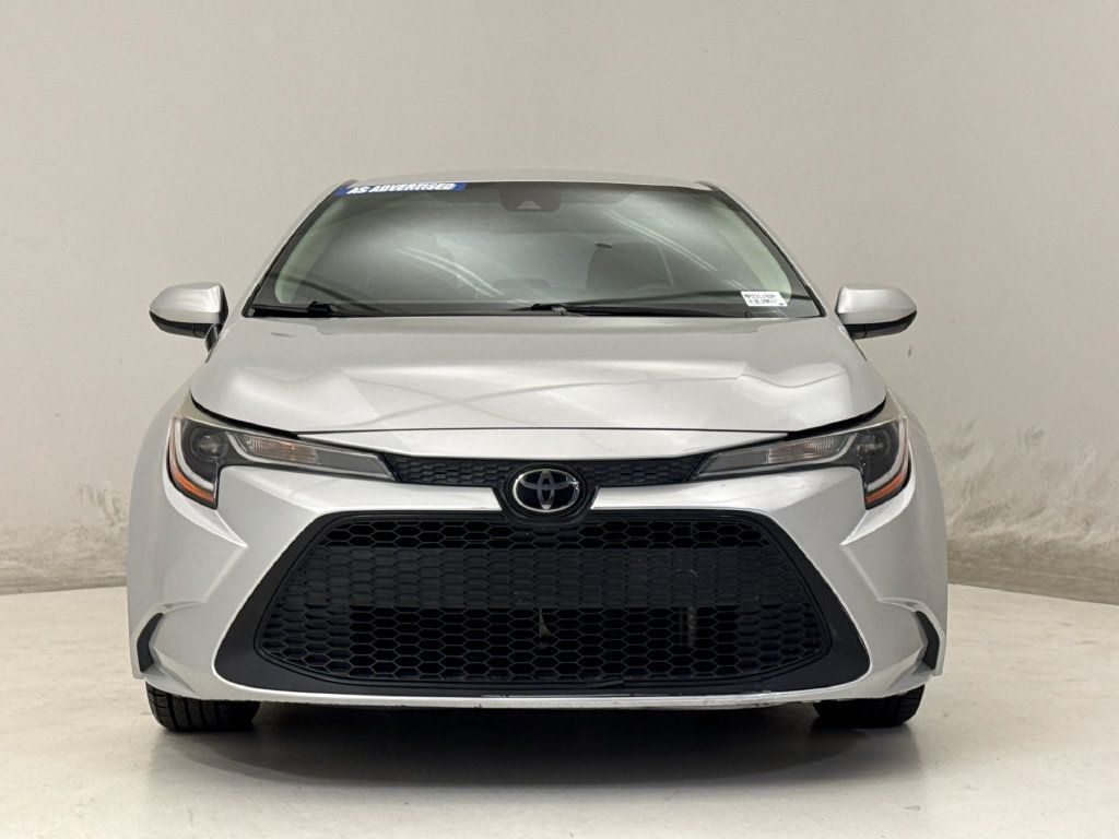 Used 2021 Toyota Corolla LE FWD image 3