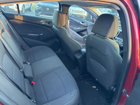 Used 2017 Chevrolet Cruze LT w/ Sun And Sound Package image 23