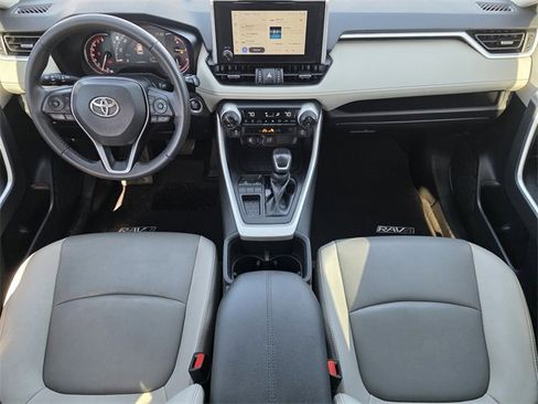 Used 2023 Toyota RAV4 XLE Premium image 20