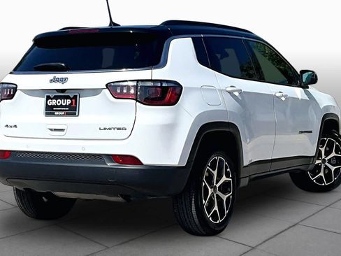 Used 2025 Jeep Compass Limited AWD/4WD image 13