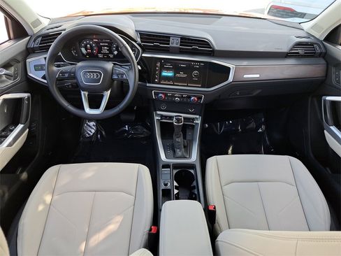 Certified 2025 Audi Q3 2.0T Premium Plus w/ Premium Plus Package image 24