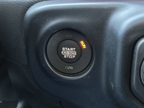 Certified 2023 Jeep Gladiator Rubicon w/ Cold Weather Group image 23