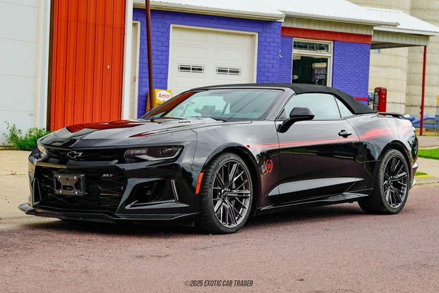 Used 2022 Chevrolet Camaro ZL1 RWD image 14