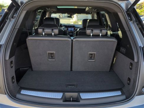 Certified 2025 Cadillac XT6 Premium Luxury image 27