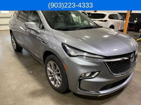 Used 2024 Buick Enclave Avenir FWD image 9