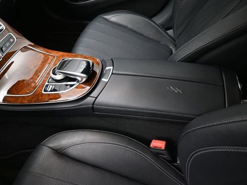 Used 2019 Mercedes-Benz E 300 image 31