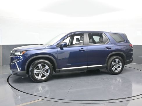 Used 2023 Honda Pilot EX-L image 2