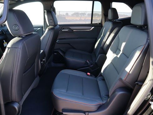 New 2026 GMC Acadia AT4 image 8