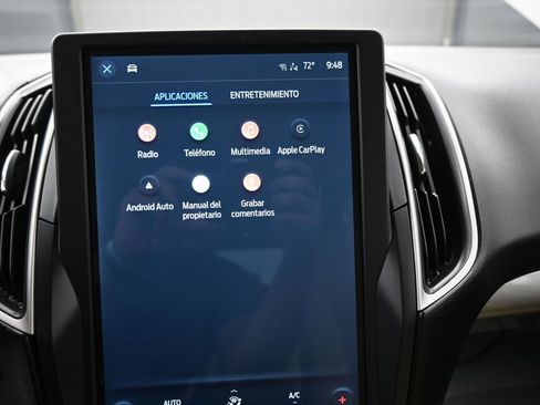 Used 2024 Ford Edge SE image 14