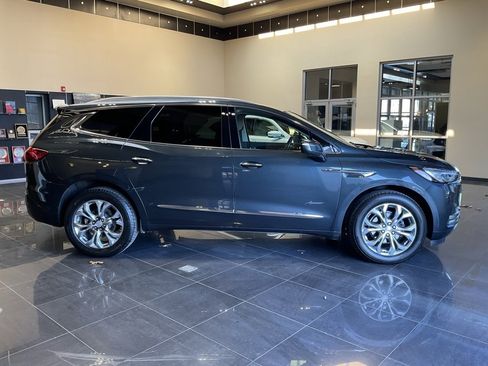 Used 2021 Buick Enclave Avenir w/ Avenir Technology Package image 7