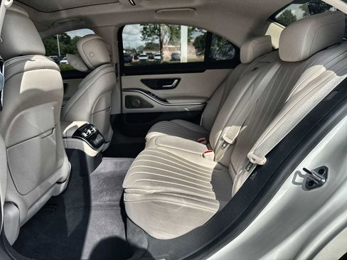 Certified 2023 Mercedes-Benz S 500 4MATIC image 4