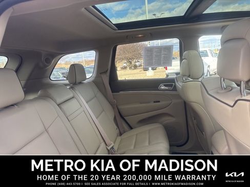 Used 2014 Jeep Grand Cherokee Overland w/ Advanced Technology Group image 37