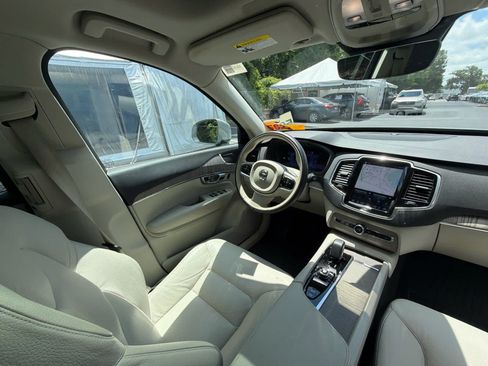 Used 2024 Volvo XC90 T8 Plus w/ Protection Package Premier AWD/4WD image 19