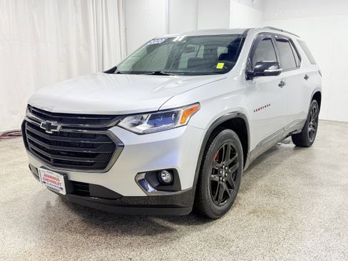 Used 2020 Chevrolet Traverse Premier w/ Redline Edition image 3