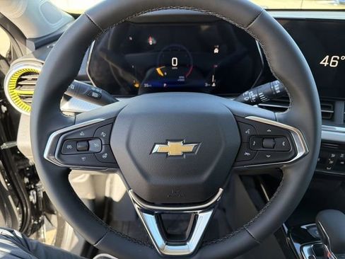 New 2026 Chevrolet Trax LT w/ LT Convenience Package image 15