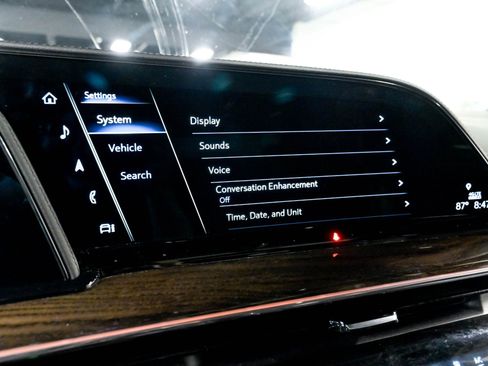 Used 2023 Cadillac Escalade Sport Platinum w/ LPO, ONYX Package AWD/4WD image 10