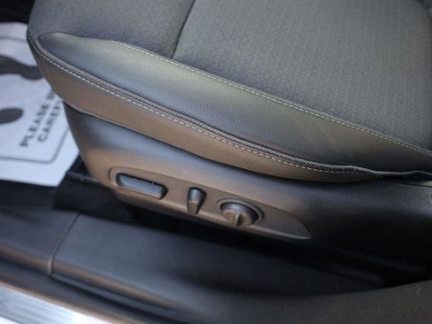 Used 2022 Buick Encore GX Select image 14