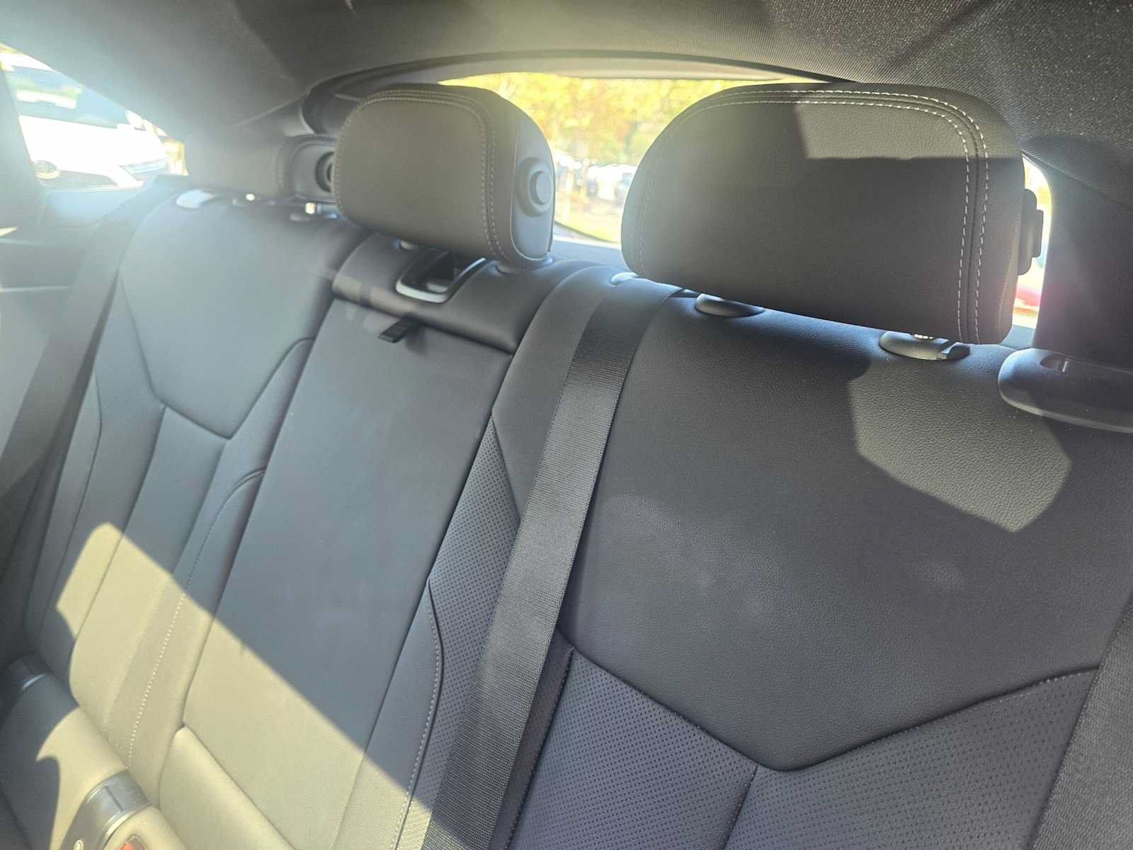 Used 2023 BMW i4 eDrive40 w/ Premium Package RWD image 18