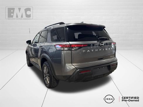 Used 2024 Nissan Pathfinder SV AWD/4WD image 4