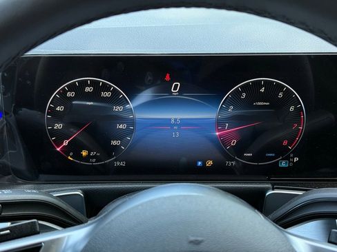 New 2026 Mercedes-Benz GLB 250 image 12