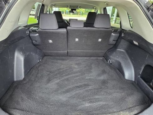 Used 2020 Toyota RAV4 LE FWD image 11