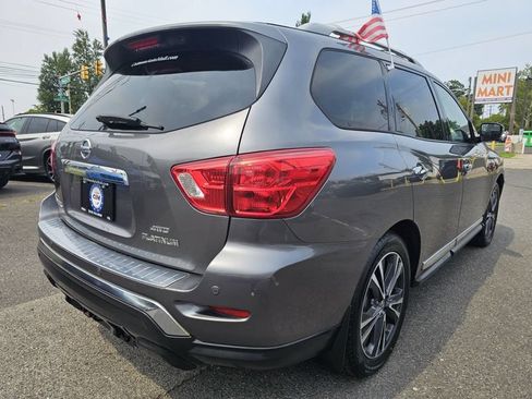Used 2017 Nissan Pathfinder Platinum AWD/4WD image 5