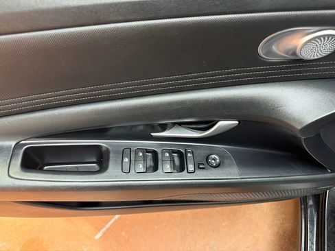 Used 2024 Hyundai Elantra Limited FWD image 22
