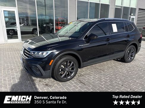 Used 2022 Volkswagen Tiguan SE image 1
