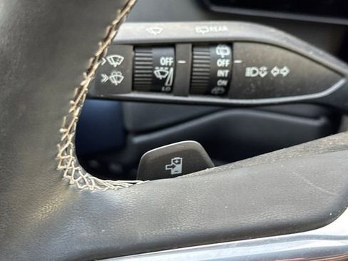 Certified 2024 Chevrolet Equinox EV LT image 34