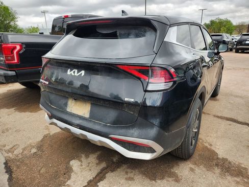 Used 2024 Kia Sportage LX AWD/4WD image 7