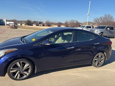 Used 2014 Hyundai Elantra Limited image 19