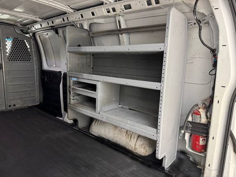 Used 2016 Chevrolet Express 2500 RWD image 83