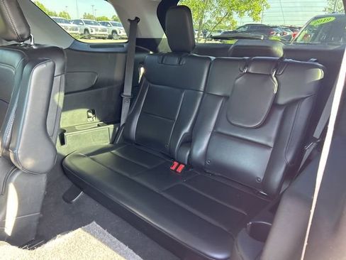 Used 2021 Ford Explorer XLT w/ Equipment Group 202A AWD/4WD image 5