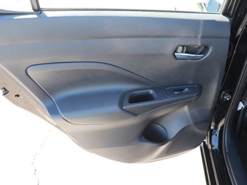 Used 2025 Nissan Versa SV image 12