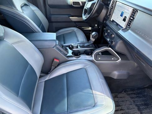 Used 2022 Ford Bronco Outer Banks w/ Sasquatch Package AWD/4WD image 10