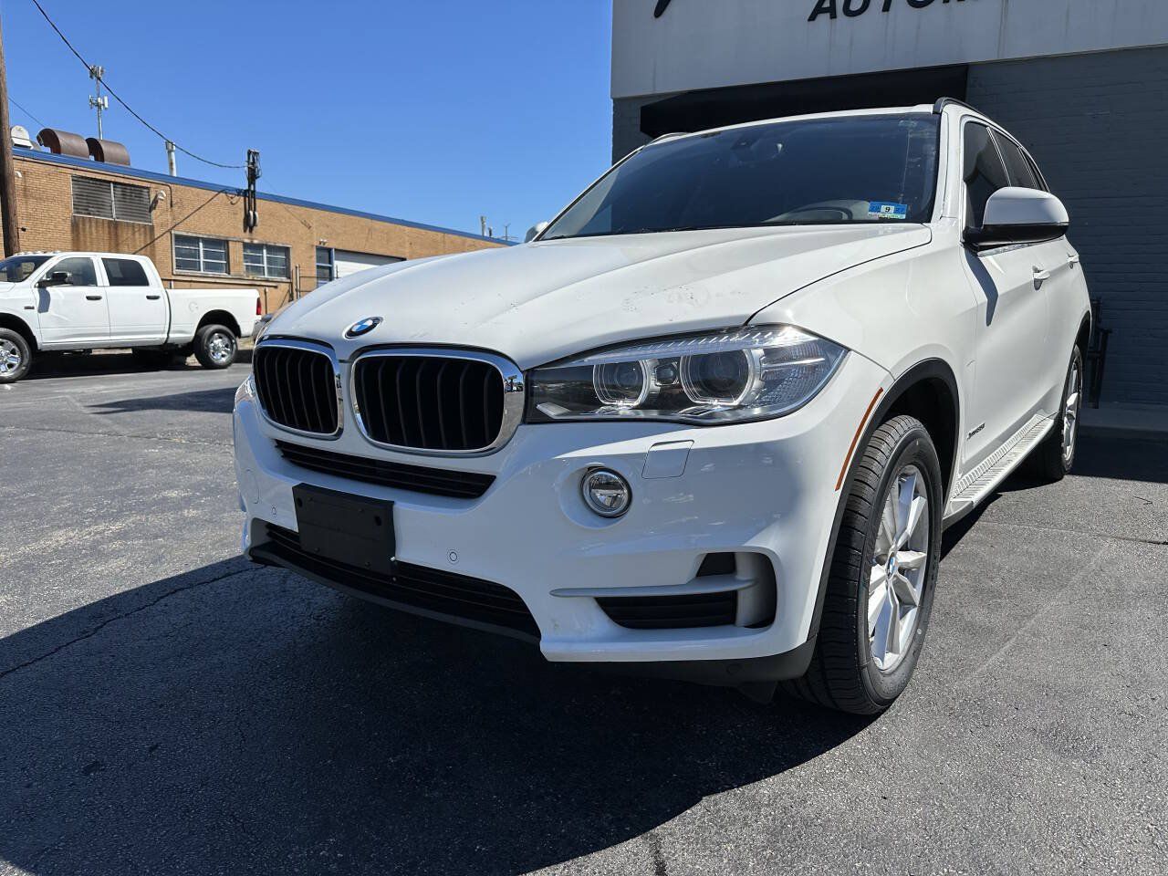 Used 2015 BMW X5 xDrive35i w/ Premium Package AWD/4WD image 8