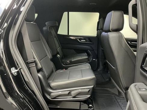New 2026 GMC Yukon Elevation w/ LPO, Elevation Black Package AWD/4WD image 13