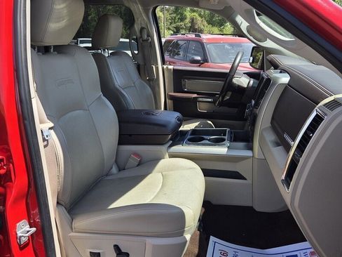 Used 2014 RAM 1500 Laramie w/ Convenience Group image 14
