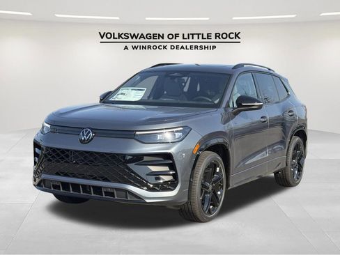 New 2026 Volkswagen Tiguan SE R-Line FWD image 1