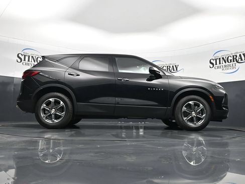 Used 2025 Chevrolet Blazer LT AWD/4WD image 36