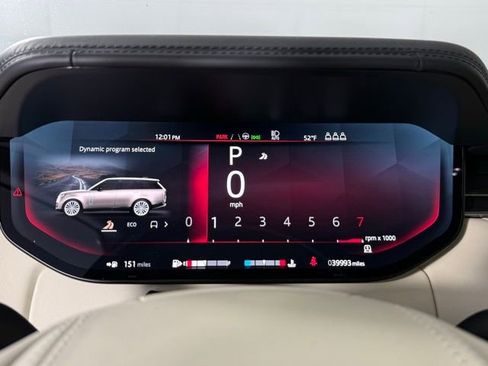 Used 2023 Land Rover Range Rover SV image 24