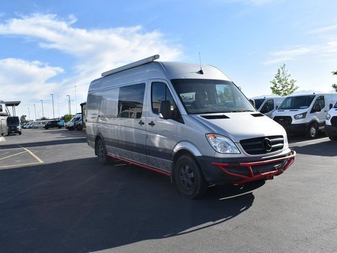Used 2013 Mercedes-Benz Sprinter 2500 image 3