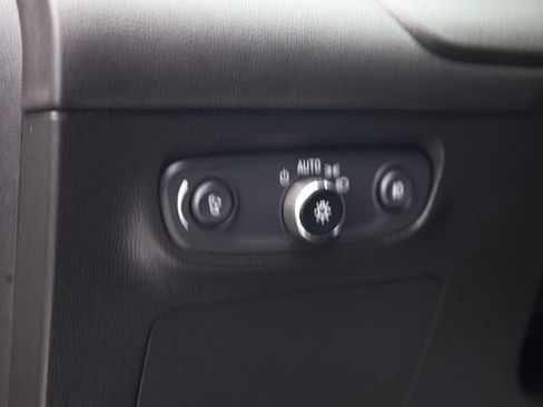 Used 2022 Buick Encore GX Essence w/ Experience Buick Package image 14