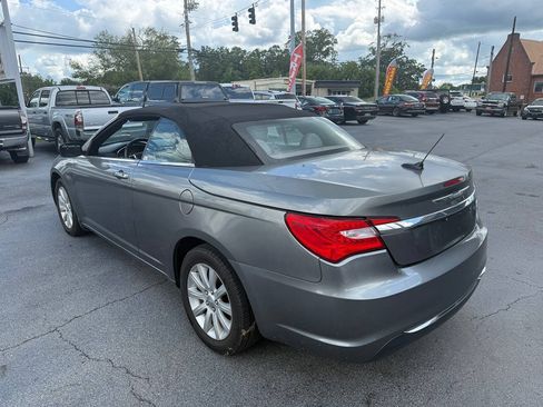 Used 2013 Chrysler 200 Touring FWD image 6
