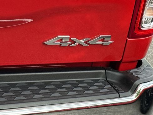 Used 2024 RAM 2500 Big Horn image 32