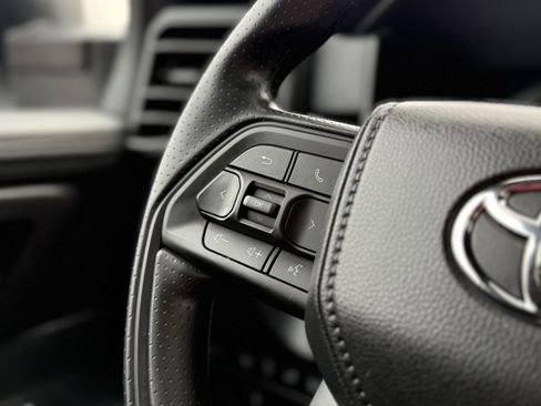 Used 2025 Toyota Tundra SR image 18