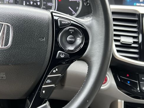 Used 2016 Honda Accord EX-L image 27