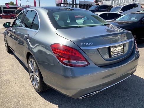 Used 2017 Mercedes-Benz C 300 Sedan image 6